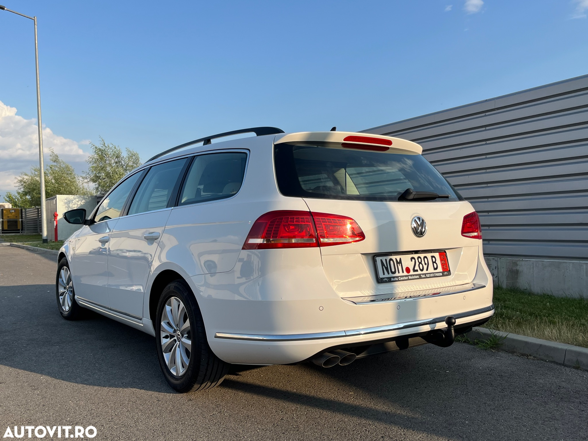 Volkswagen Passat Variant 2.0 TDI DPF DSG Individual - 20