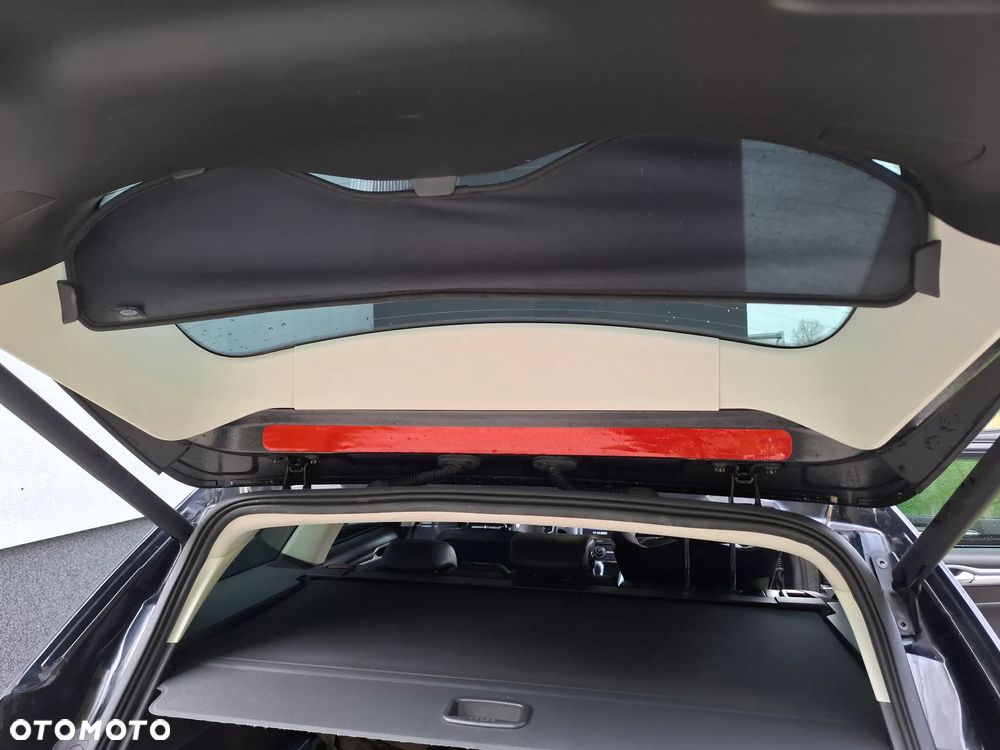 Ford Mondeo 2.0 TDCi Titanium PowerShift - 9