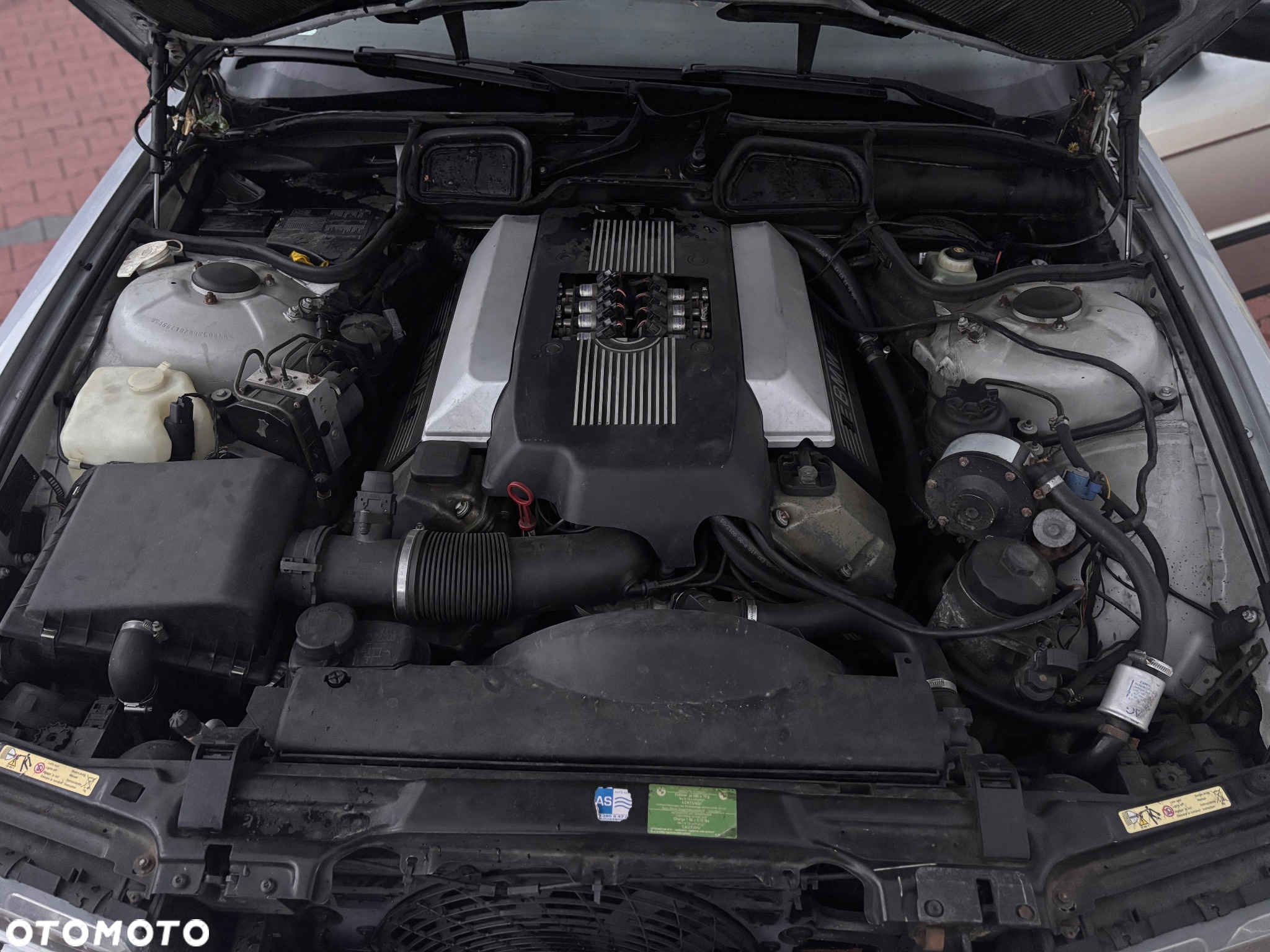 BMW Seria 7 735i L - 7