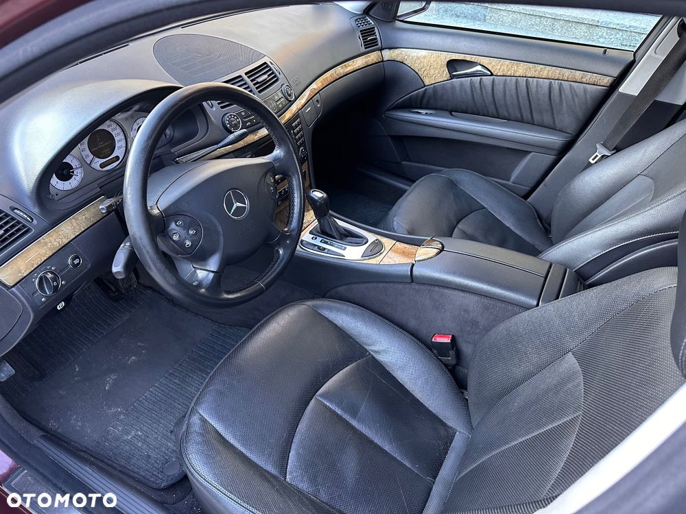 Mercedes-Benz Klasa E - 9