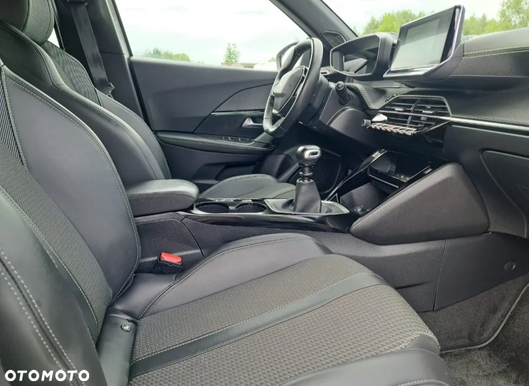 Peugeot 2008 1.5 BlueHDi GT S&S - 8