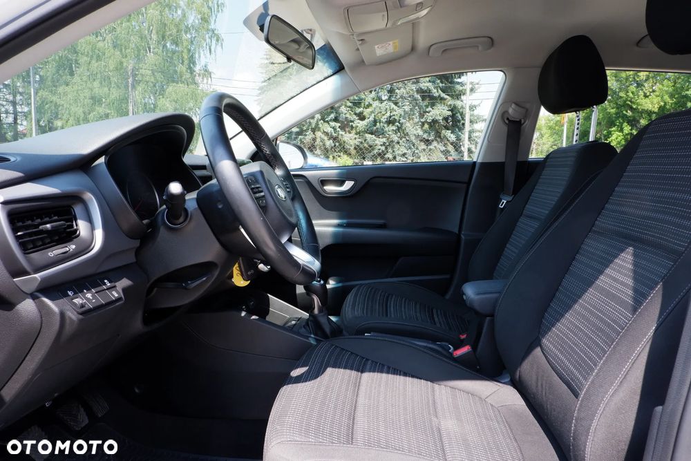Kia Stonic 1.4 L - 28