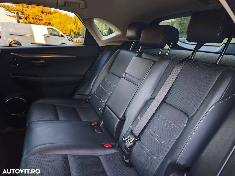 Lexus Seria NX 300h E-FOUR - 8