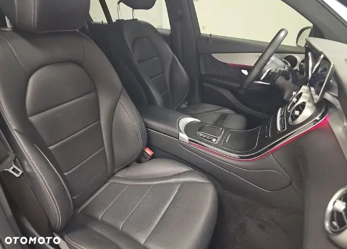 Mercedes-Benz GLC - 10