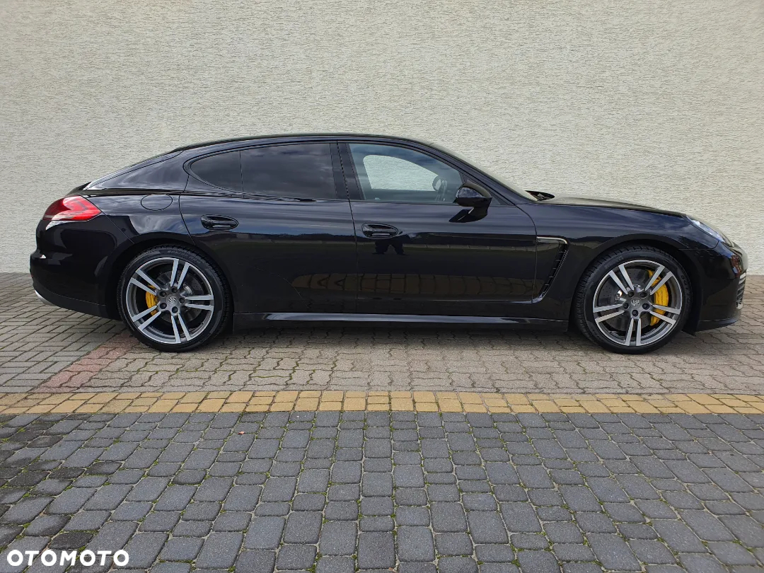 Porsche Panamera - 3