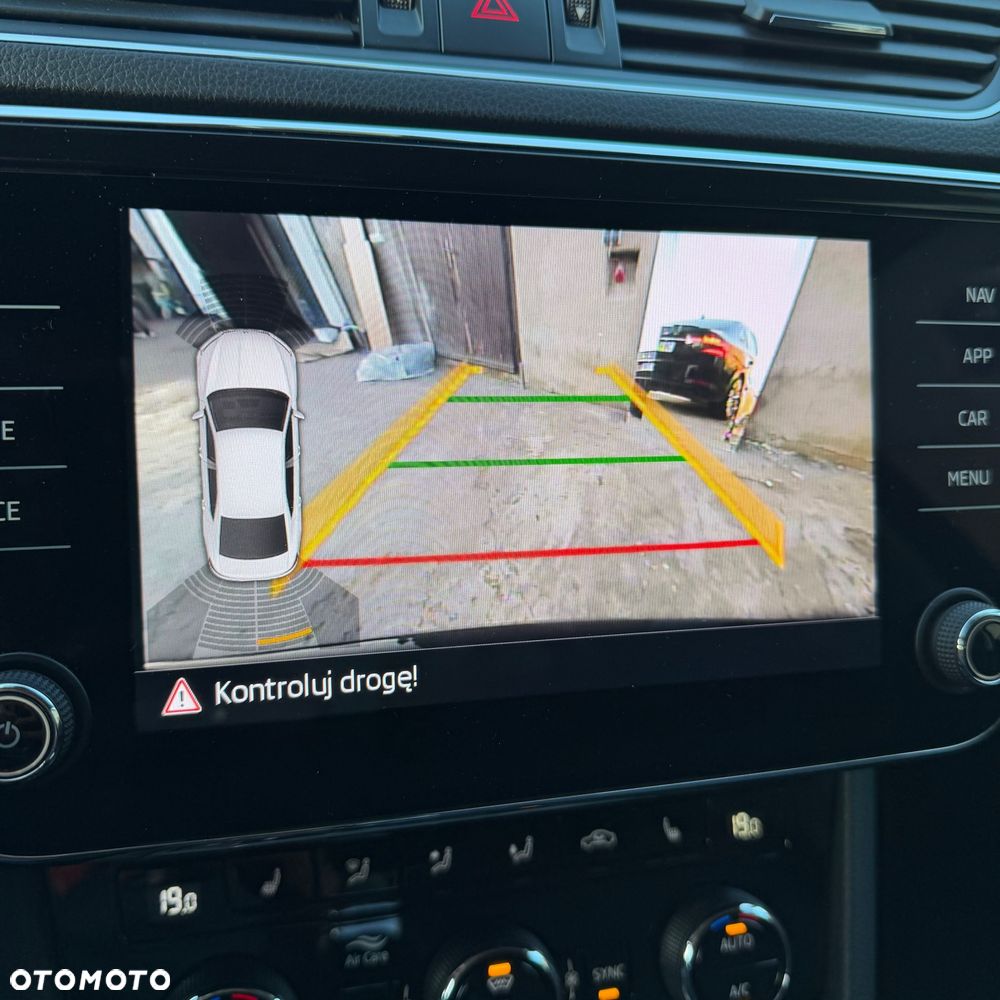 Skoda Superb 2.0 TSI Style DSG - 9