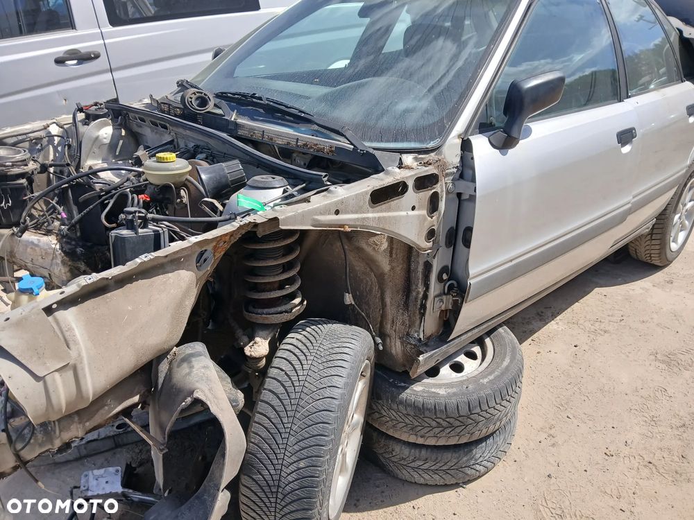 AUDI 80 B 4 LY7T  silnik 1.8 JN skrzynia napęd sanki belka wahacz wahacze zacisk zaciski zwrotnica - 1