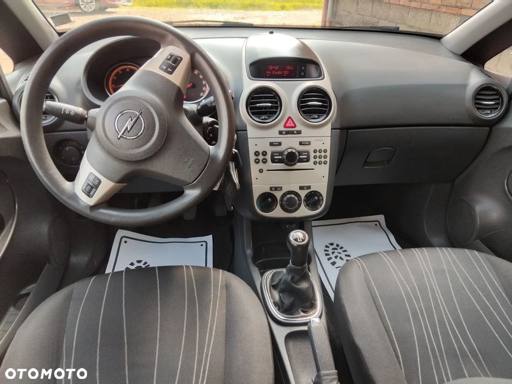 Opel Corsa 1.2 16V - 11