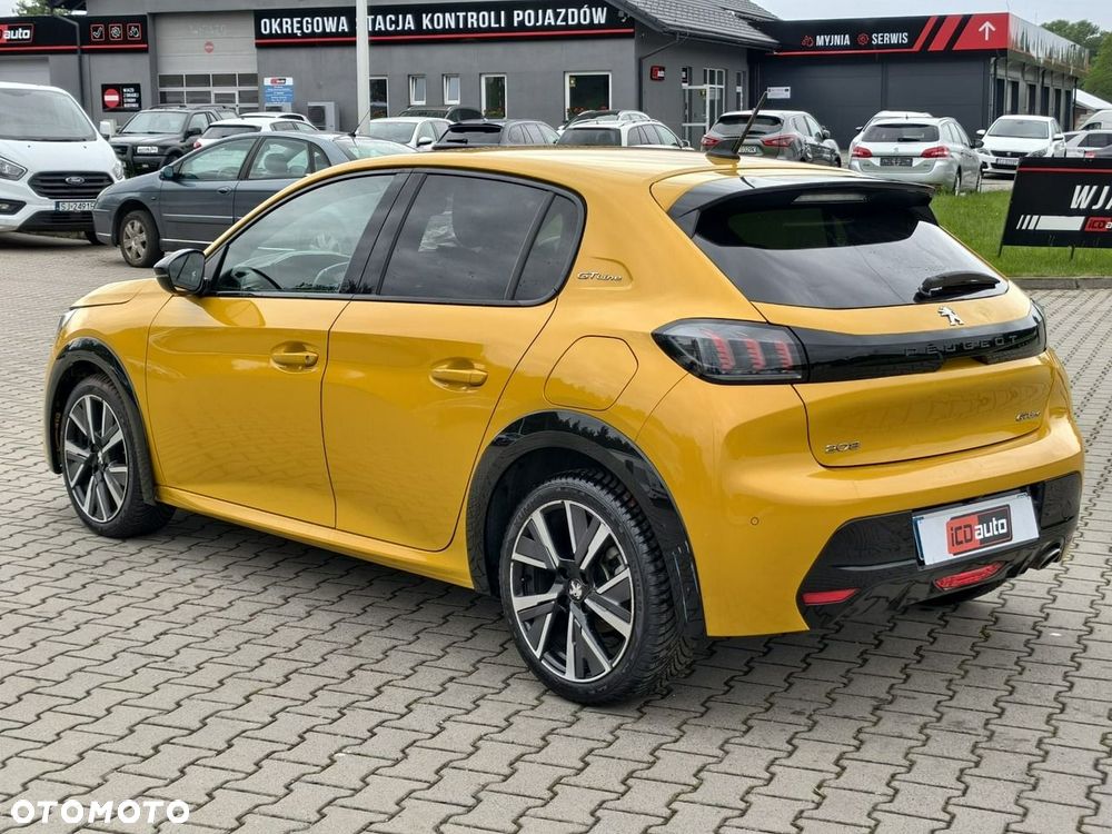 Peugeot 208 - 5