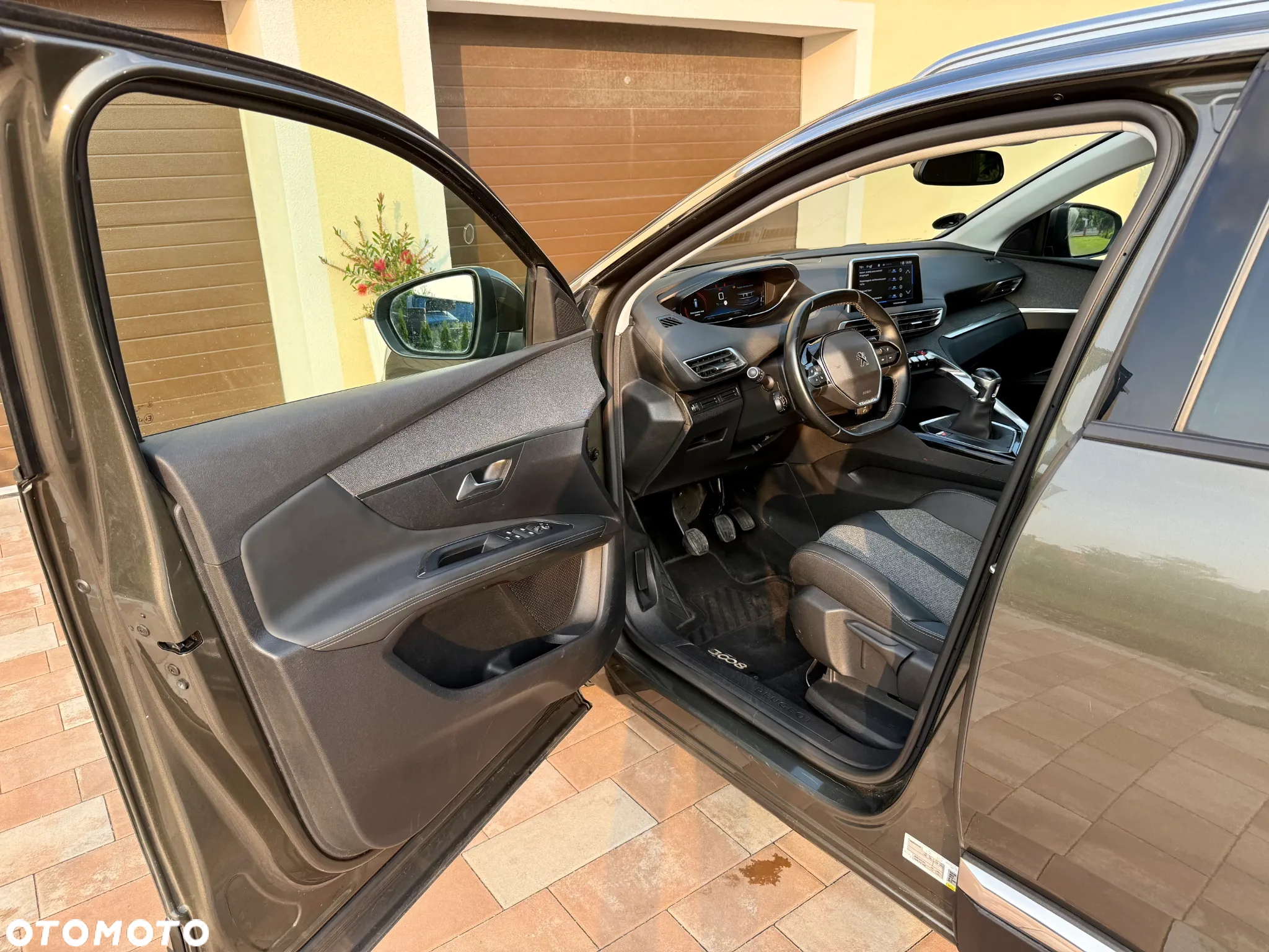 Peugeot 3008 1.5 BlueHDi Allure S&S - 24