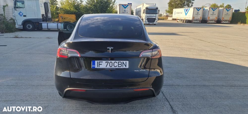 Tesla Model Y 2022 photo 3