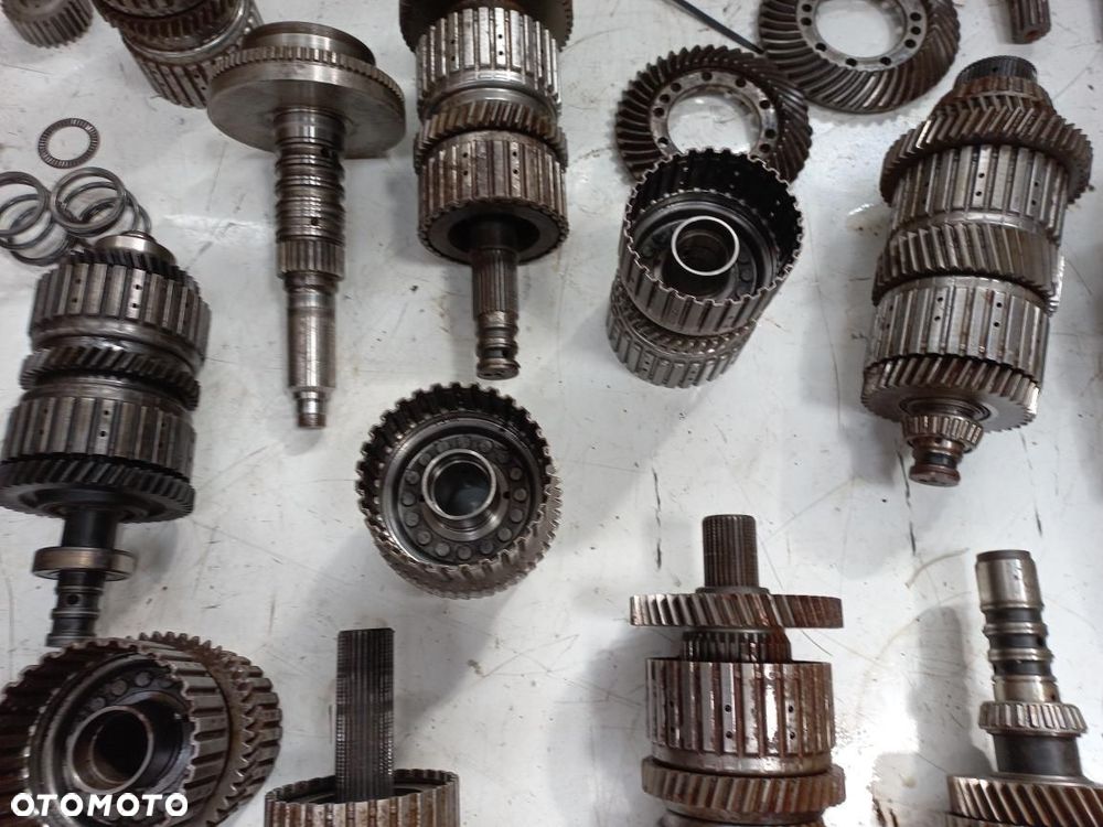 Kosz sprzęgłowy ZF POWERSHIFT Deutz Fahr ZF 209359025, 030,060 ,ZF2093359090 089, ZF2093314008368150, ZF359109,SAME,LAMBORGHINI ,CASE,NEW HOLLAND, wałek,koło zębate,tryb,atak,tarczki,agrotron,2093.268.037  0.900.0954.5 hurlimann 0.900.0883.8  2093268034  cnh 2093.268.019 2093368041, - 11