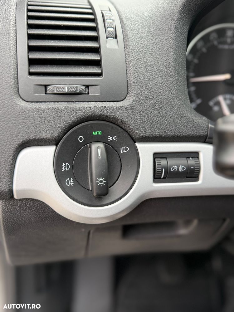 Skoda Octavia 1.6 TDI DPF IMPULS EDITION - 13