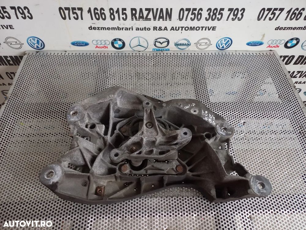 Suport Cutie Viteze Audi A8 4H D4 3.0 Tdi An 2010-2011-2012-2013-2014-2015-2016-2017 Dezmembrez Audi A8 4H D4 Volan Stanga 3.0 Tdi Quattro Motor CDT Cutie MXU - Dezmembrari Arad - 3