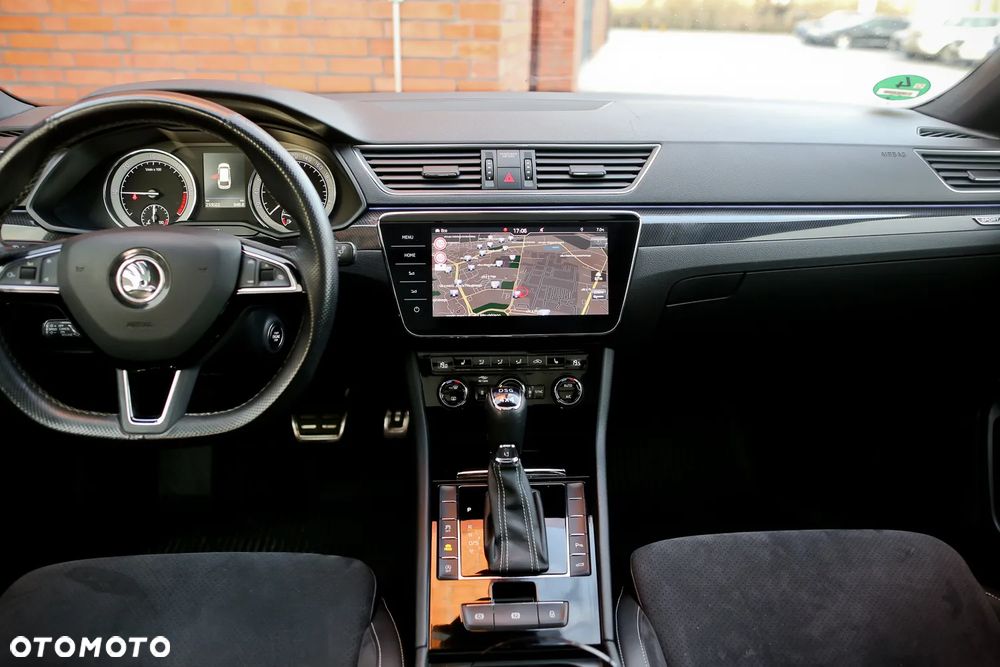 Skoda Superb 2.0 TDI 4x4 DSG Sportline - 22