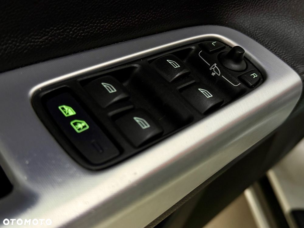 Volvo V50 DPF DRIVe Kinetic - 14