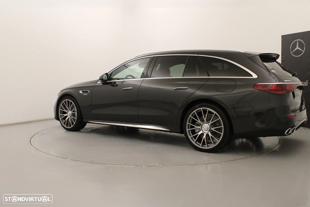 Mercedes-Benz E 53 AMG Hybrid 4Matic+ - 11