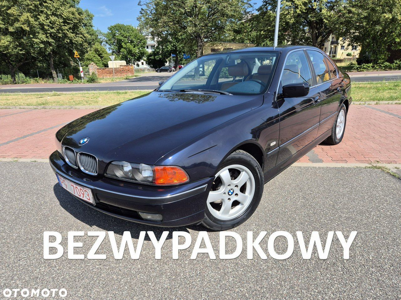 BMW Seria 5 523i - 1