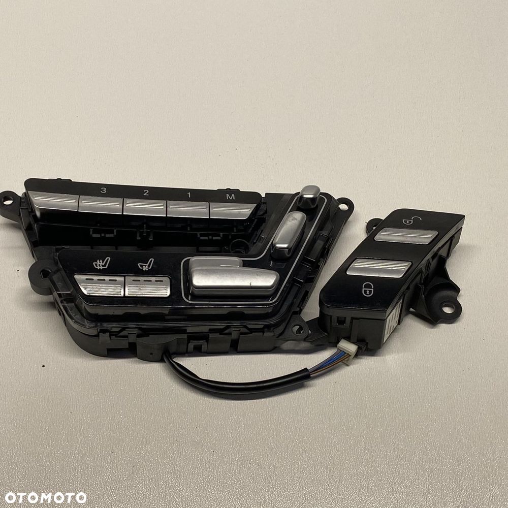 PANEL FOTELA PRAWY PRZEDNI MERCEDES S W221 LIFT  A2218709358 - 2