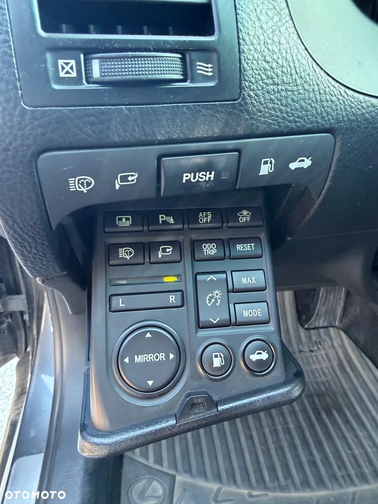 Lexus GS 300 Prestige - 12