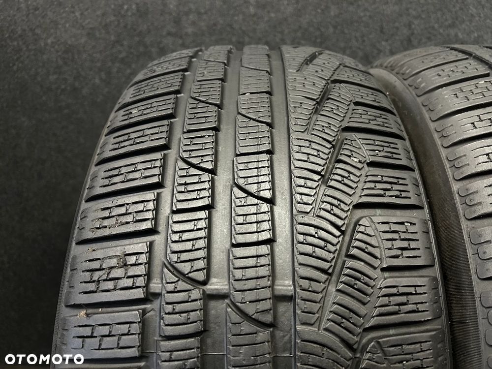 Opony zimowe Pirelli SottoZero Winter 240 Serie II 245/50/18 100V 2szt. - 2