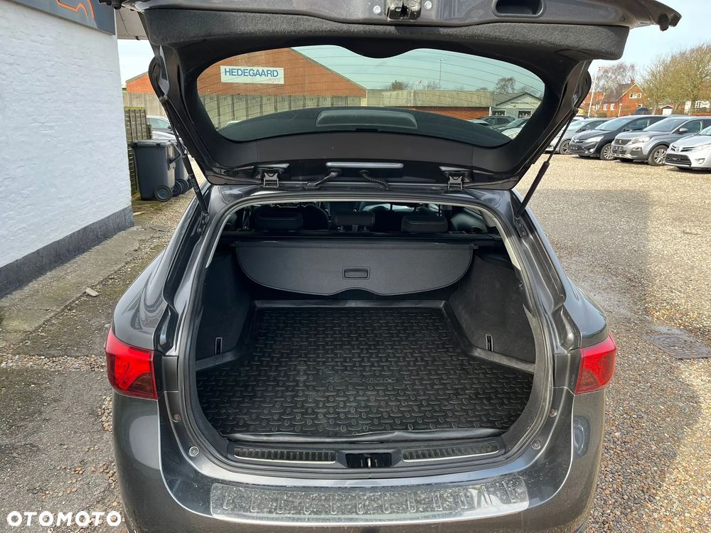 Toyota Avensis 1.8 Executive - 4