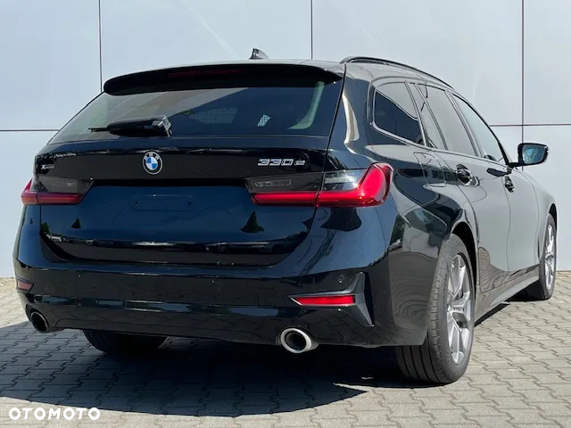 BMW Seria 3 330e xDrive M Sport sport - 7