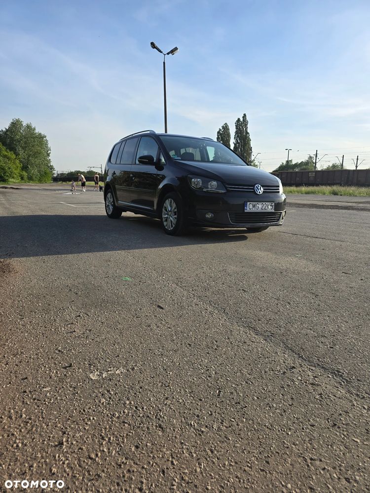 Volkswagen Touran 2.0 TDI DPF BlueMotion Technology DSG Life - 4