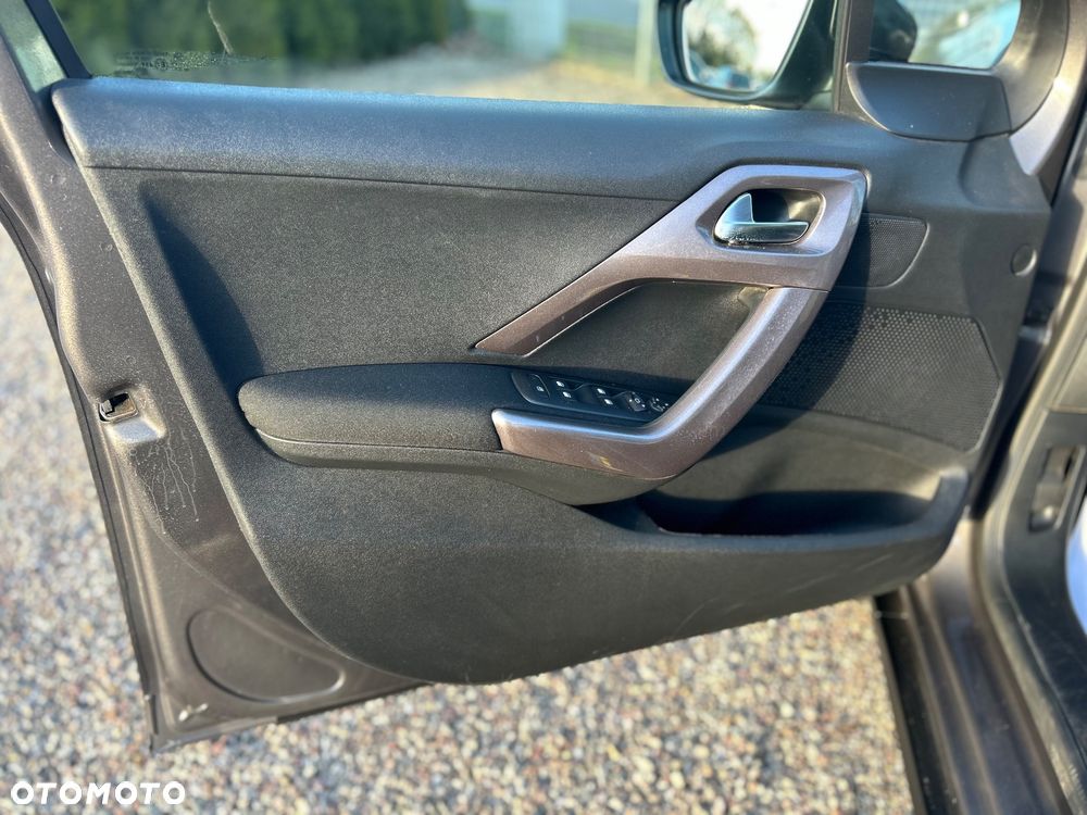 Peugeot 2008 PureTech 110 Style - 13