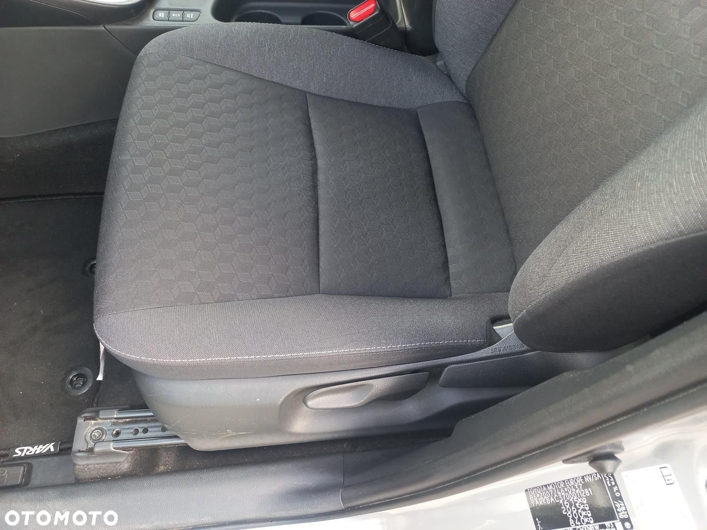 Toyota Yaris Hybrid 1.5 Comfort - 21