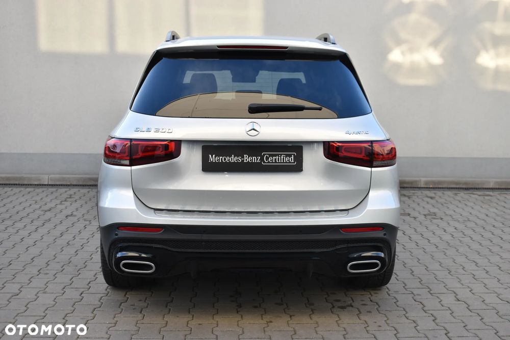 Mercedes-Benz GLB 200 4-Matic AMG Line 8G-DCT - 6