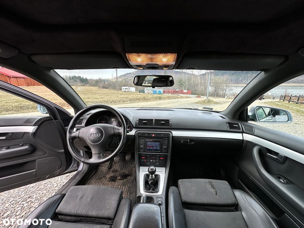 Audi A4 Limousine - 10