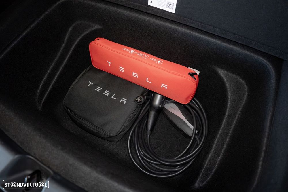 Tesla Model Y Tração Traseira - 30