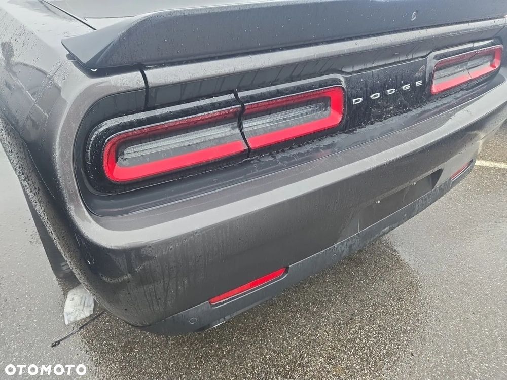 Dodge Challenger 5.7 R/T - 17