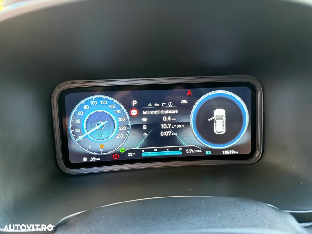 Hyundai KONA - 16