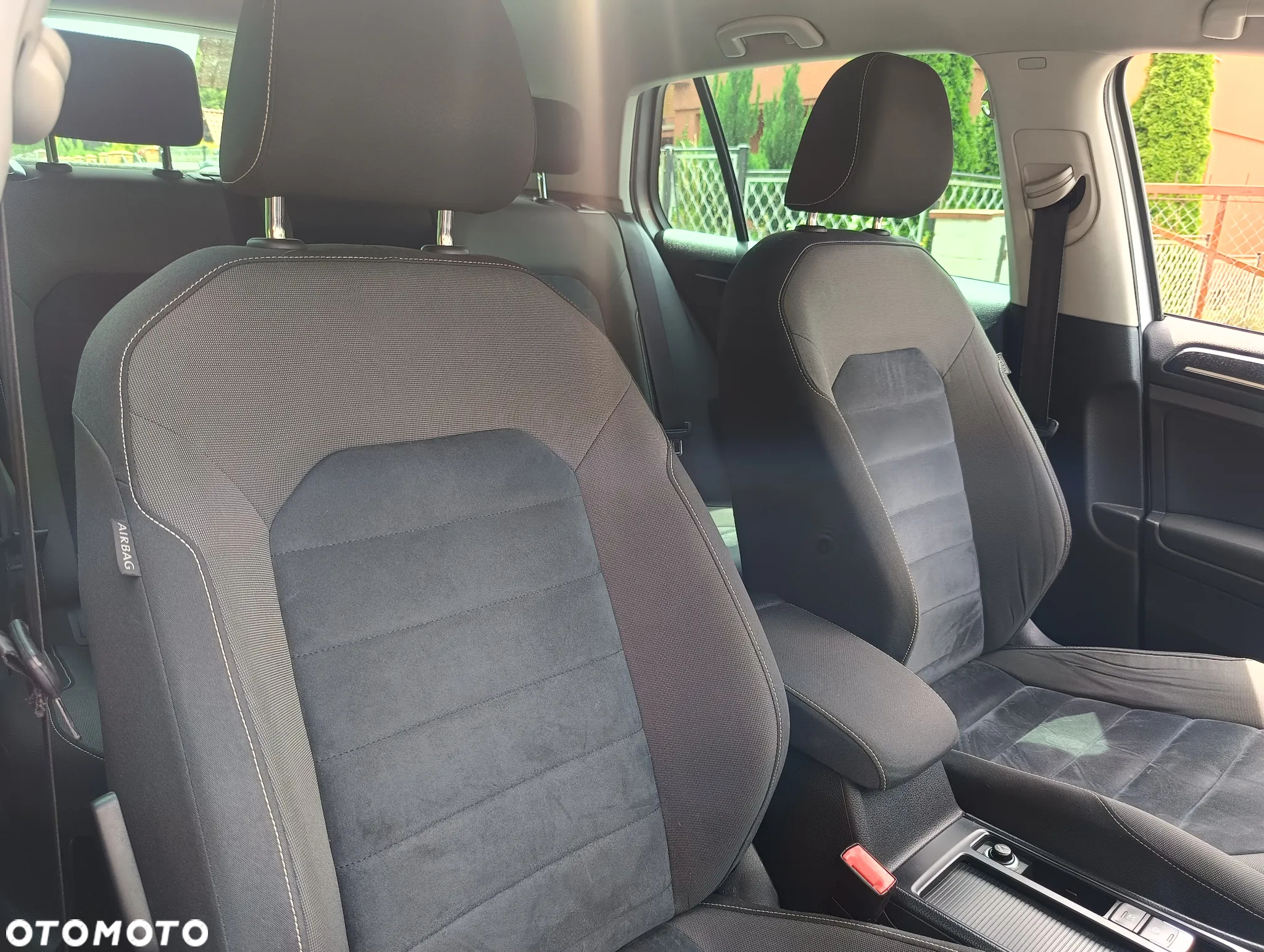 Volkswagen Golf 1.6 TDI BlueMotion Technology DSG Comfortline - 11