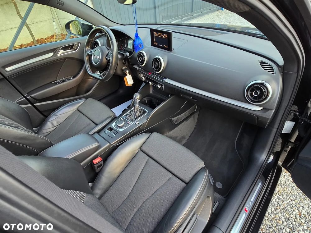 Audi A3 Sportback 1.6 TDI (clean diesel) S tronic S line Sportpaket - 22