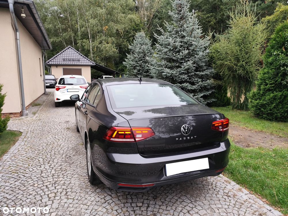 Volkswagen Passat - 3