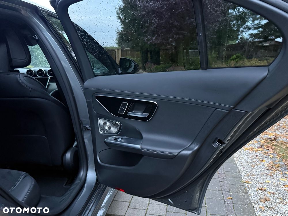 Mercedes-Benz Klasa C 220 d mHEV 4-Matic AMG - 29