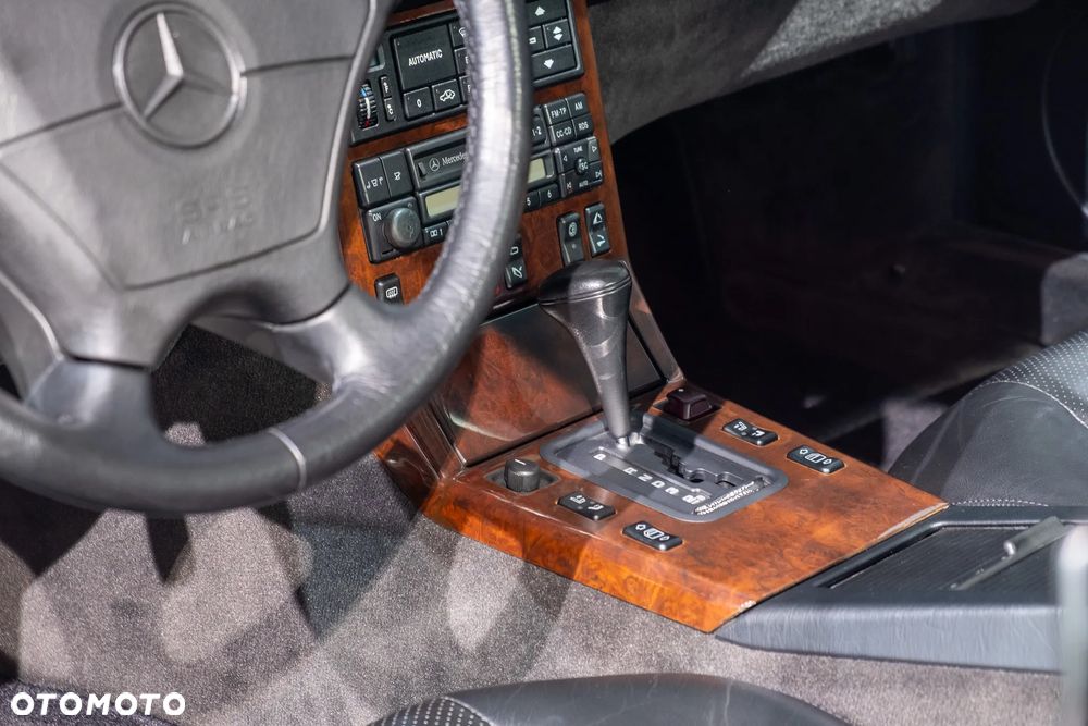 Mercedes-Benz SL 500 - 15