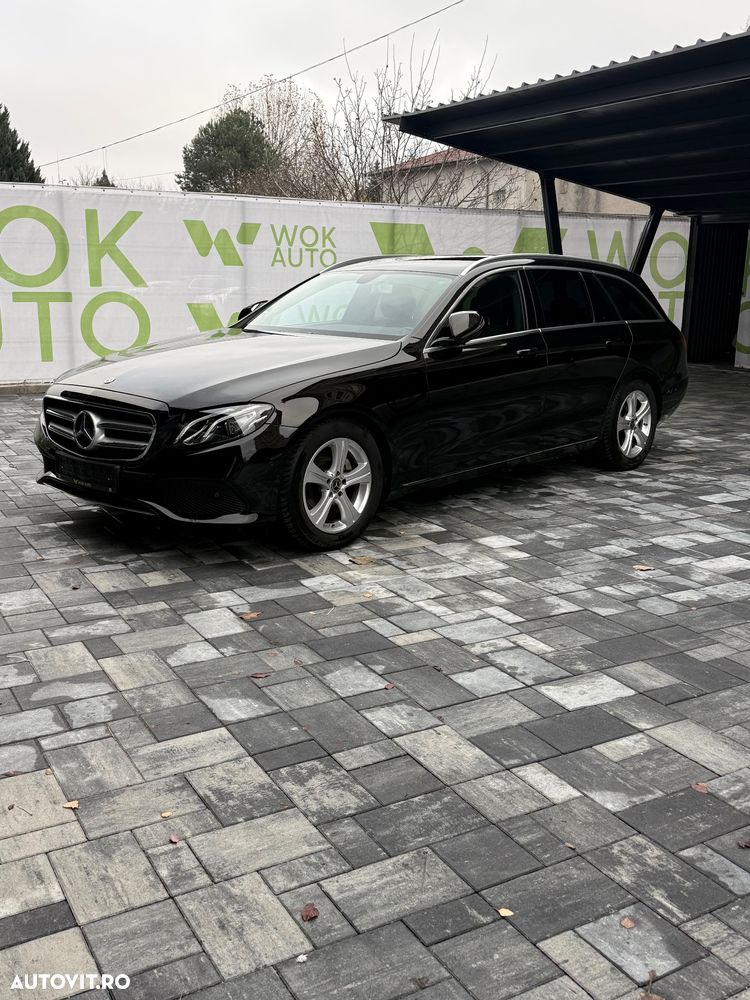 Mercedes-Benz E 220 d T-Modell Aut - 1