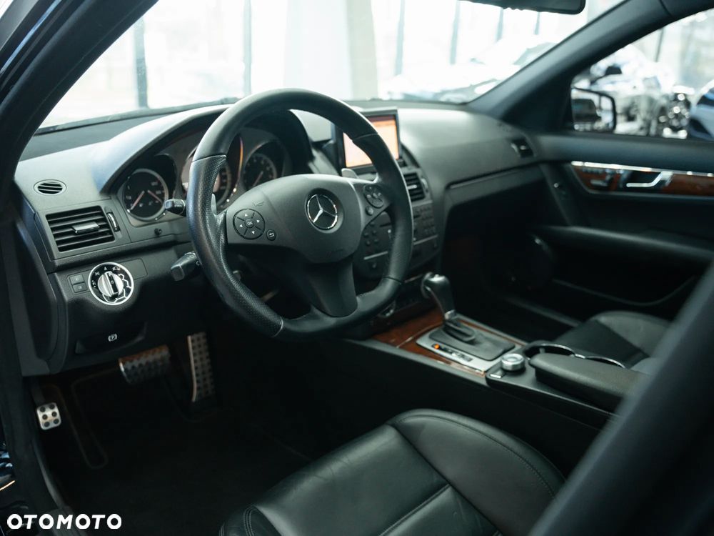 Mercedes-Benz Klasa C 63 AMG - 19