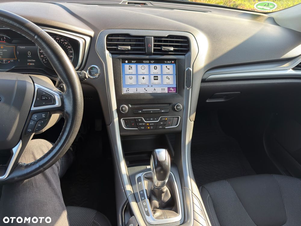 Ford Mondeo - 39