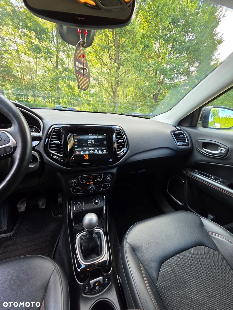 Jeep Compass 1.4 TMair Limited FWD S&S - 29