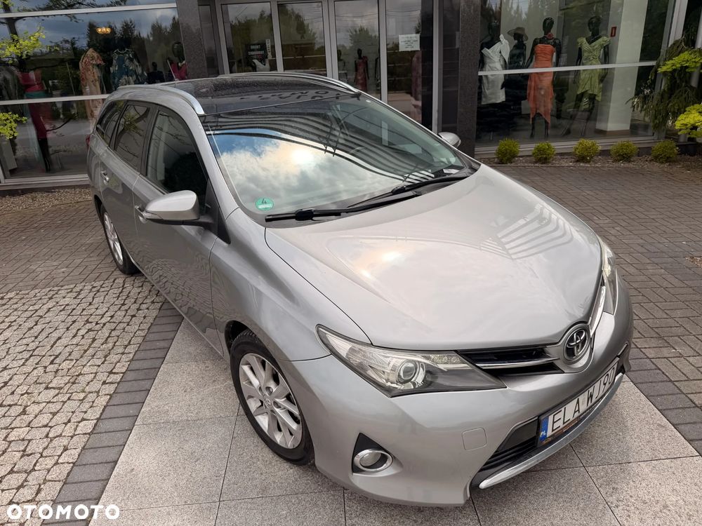 Toyota Auris 1.6 Prestige - 27