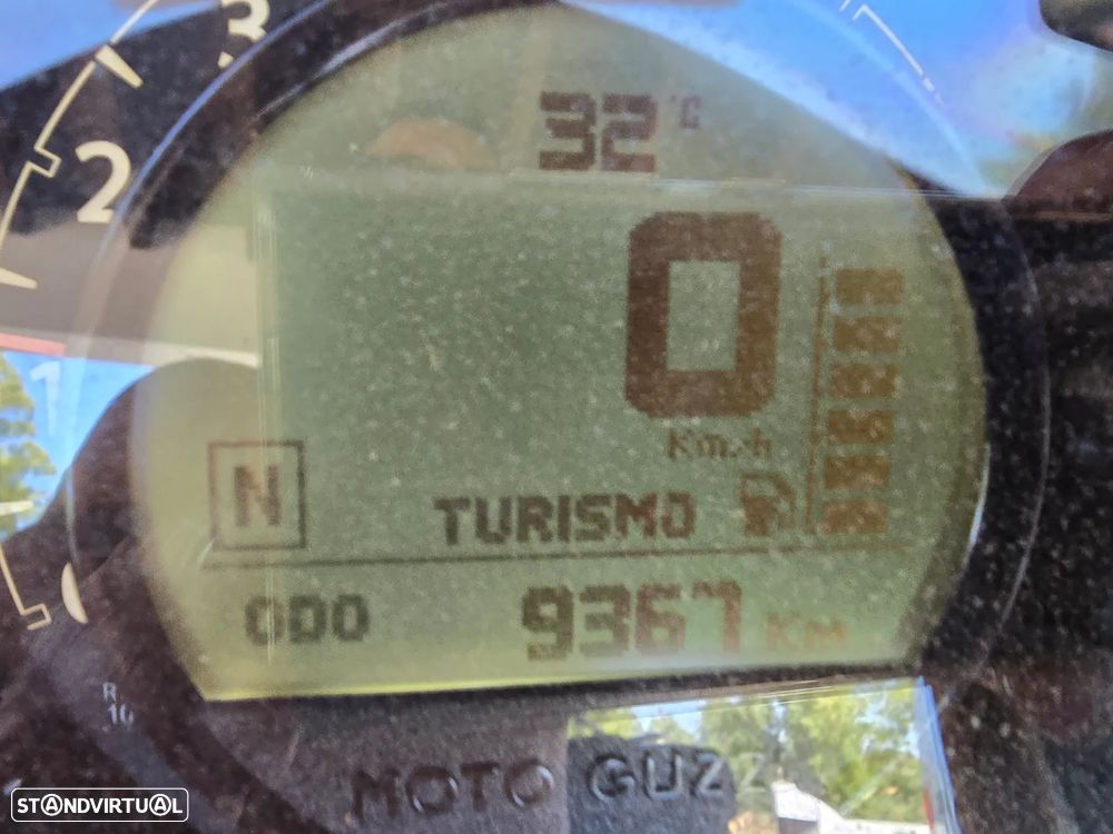 Moto Guzzi California Touring 1400 SE - 9