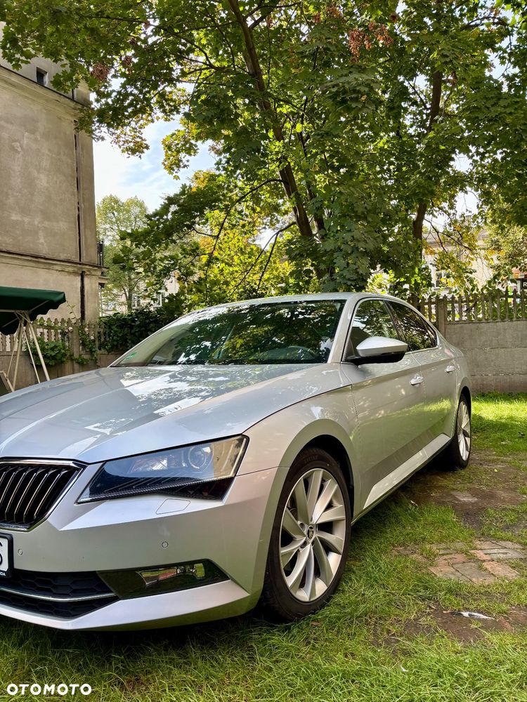 Skoda Superb 2.0 TDI Ambition DSG - 5