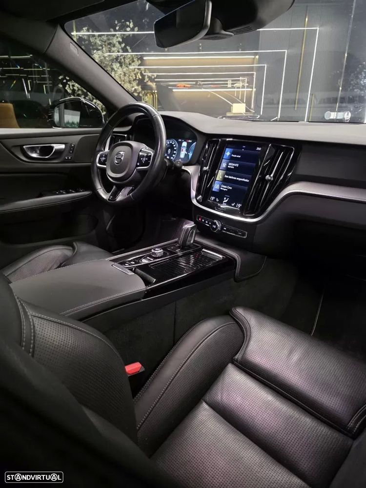 Volvo V60 2.0 T6 AWD TE R-Design - 20