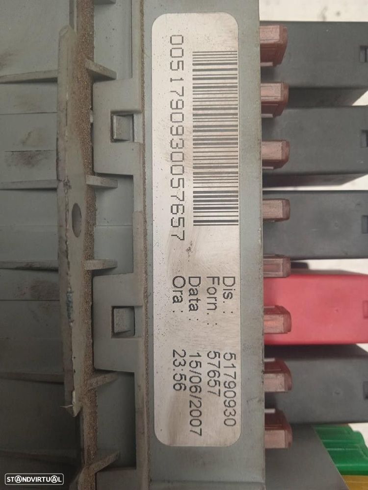 CAIXA RELÉS / FUSÍVEIS FIAT BRAVO II 2007 - 1