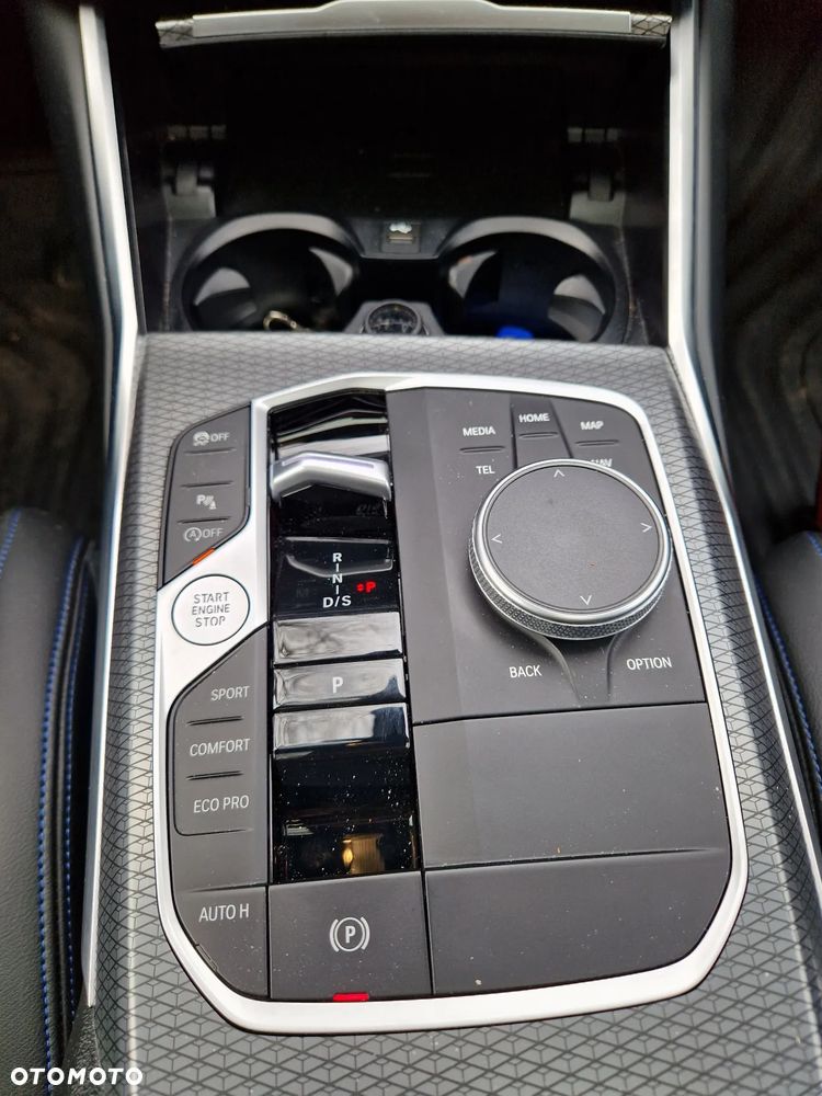 BMW Seria 3 330i xDrive M Sport - 18